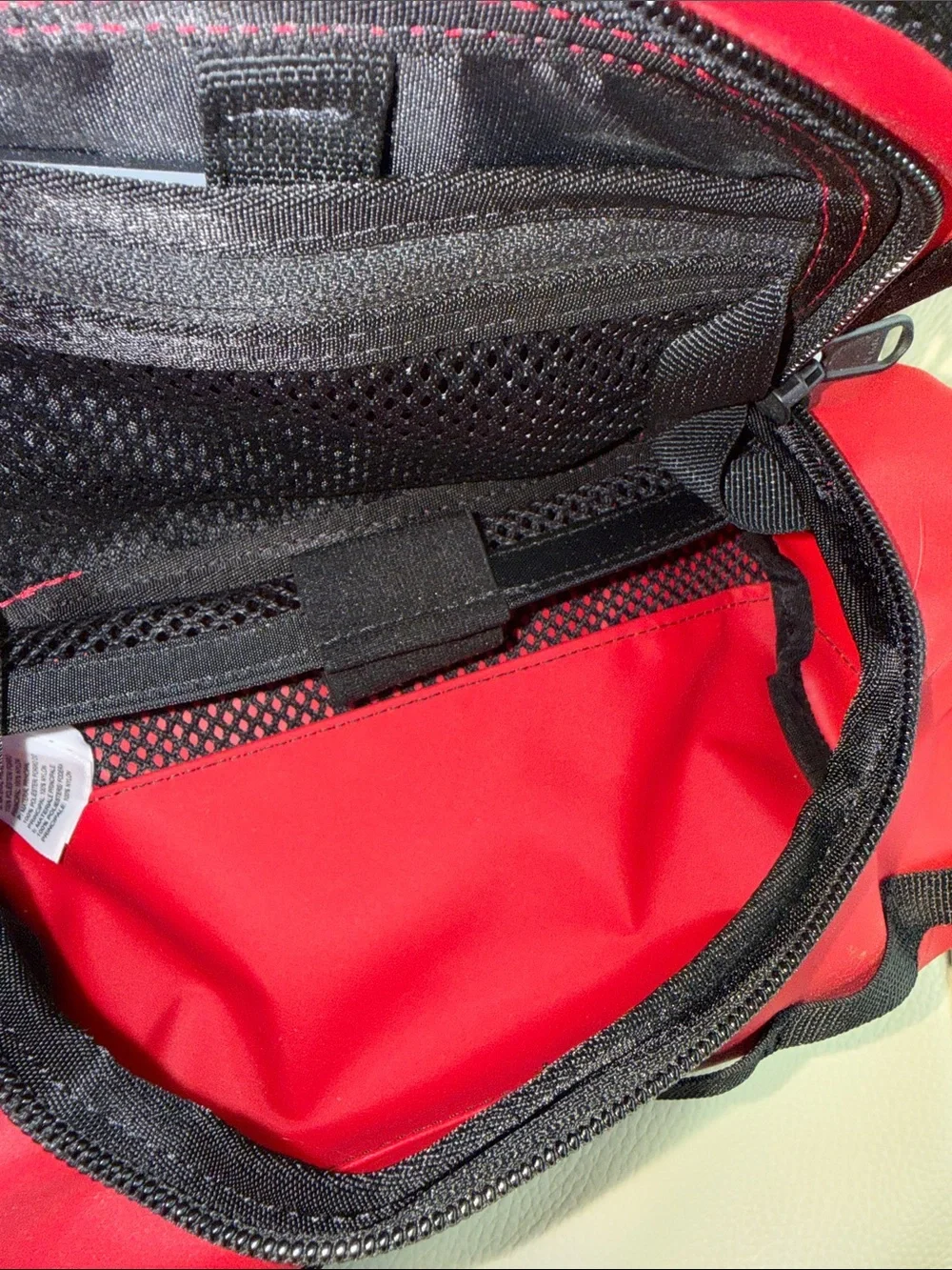 The North Face secure trim small